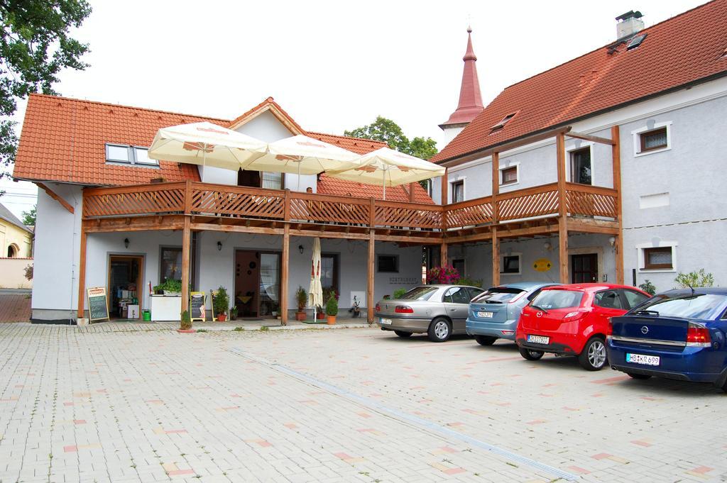 Pension U Dubu Франтишкови-Лазне Экстерьер фото