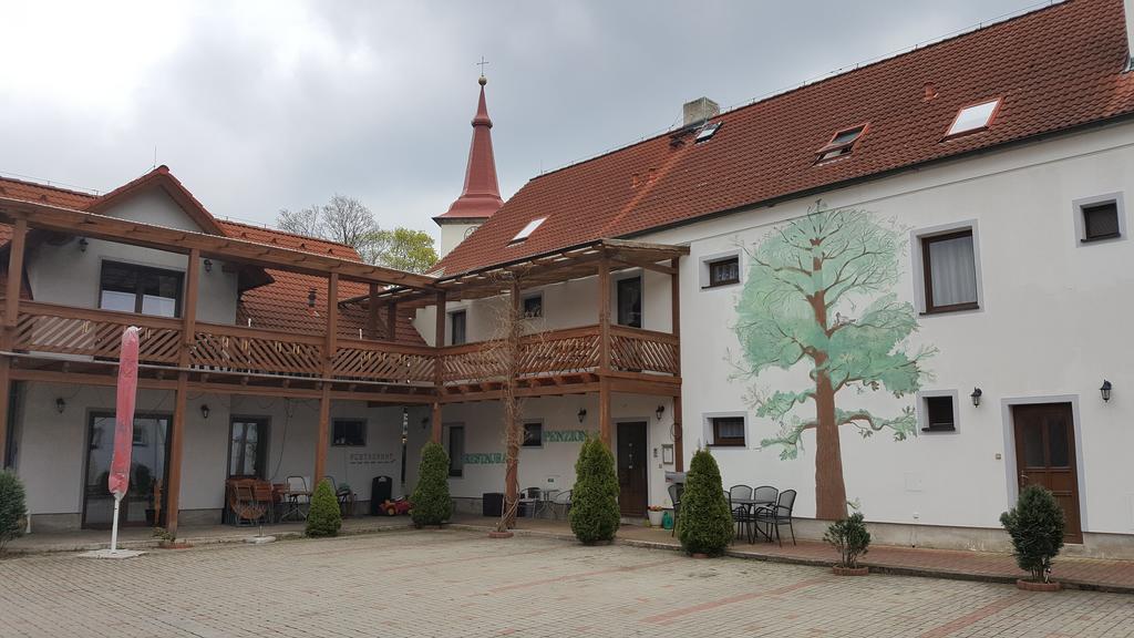 Pension U Dubu Франтишкови-Лазне Экстерьер фото